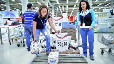 La falta de d�lares complica el pago de alimentos importados