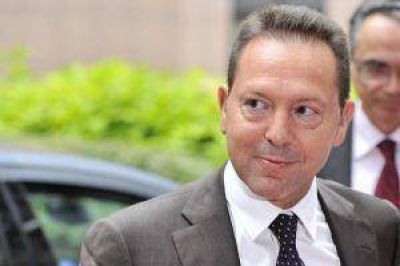 Ante nueva misi�n de la troika, Grecia alerta sobre "situaci�n cr�tica"