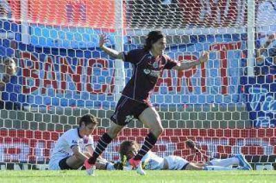 Tigre cay� ante un Lan�s muleto