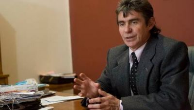 Critican a Crook por no mostrar los balances del Colegio de Abogados