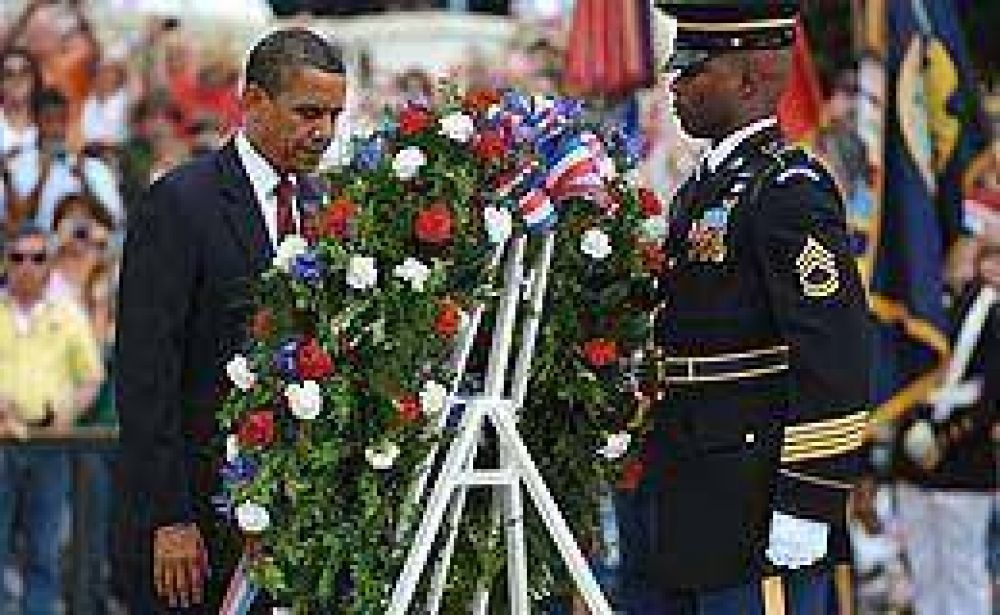 Obama rindi� homenaje a los ca�dos en la guerra de EEUU 
