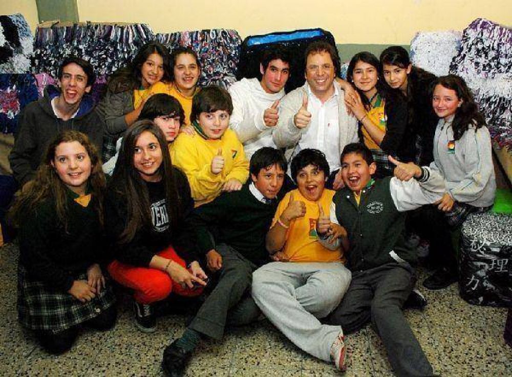Giustozzi celebr los 20 aos de enseanza secundaria del Colegio del Sol