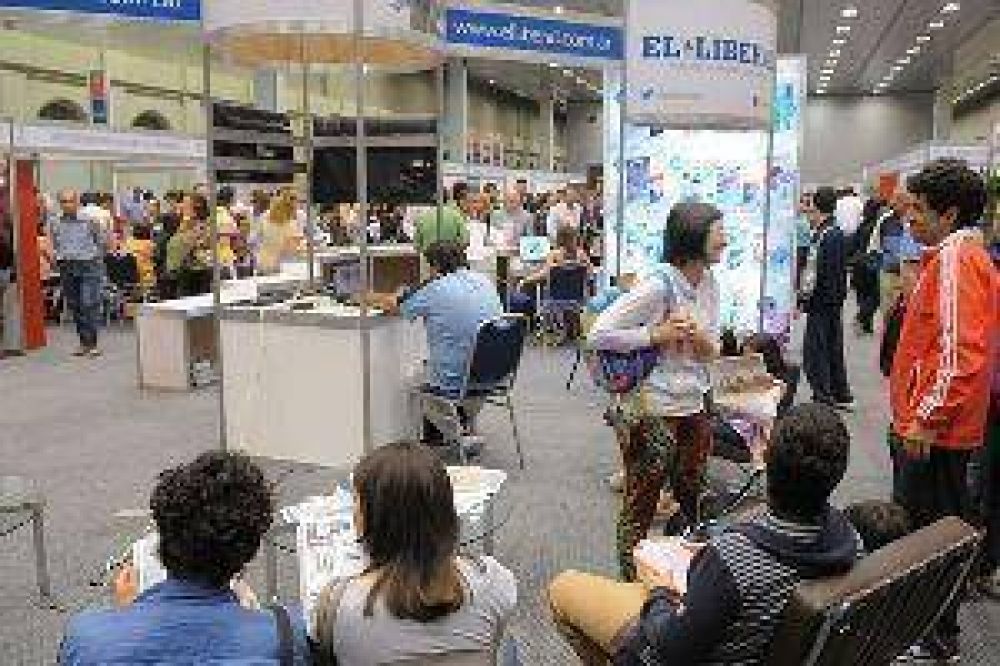 Anoche cerr� sus puertas la cuarta edici�n de la Feria Provincial del Libro
