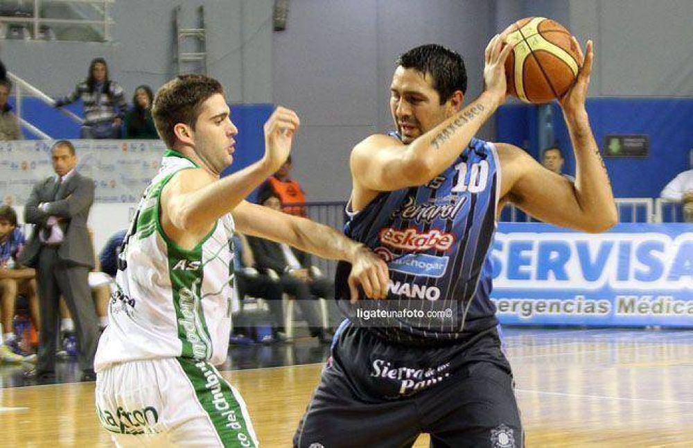 Pe�arol, preso de la irregularidad