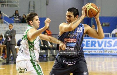 Pe�arol, preso de la irregularidad
