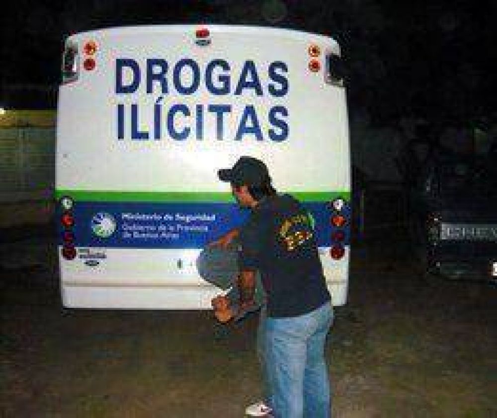 Detienen a joven vendedor de drogas  