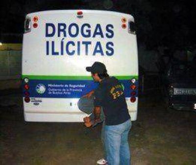 Detienen a joven vendedor de drogas  