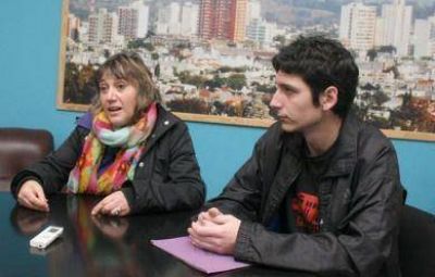 Una nueva organizaci�n critic� los desalojos y acus� al Municipio por discriminar a los ocupas