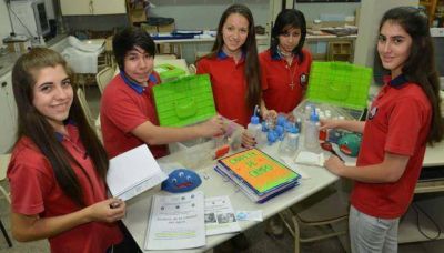 Los premian por estudiar el agua de su barrio