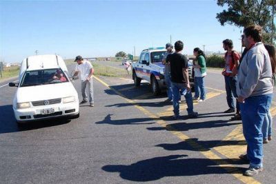Se cumpli� un a�o de la rotura del puente de la 226 y 5