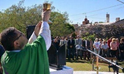 Conmemoraron 18 a�os de las explosiones y pedir�n que Menem vaya a juicio oral