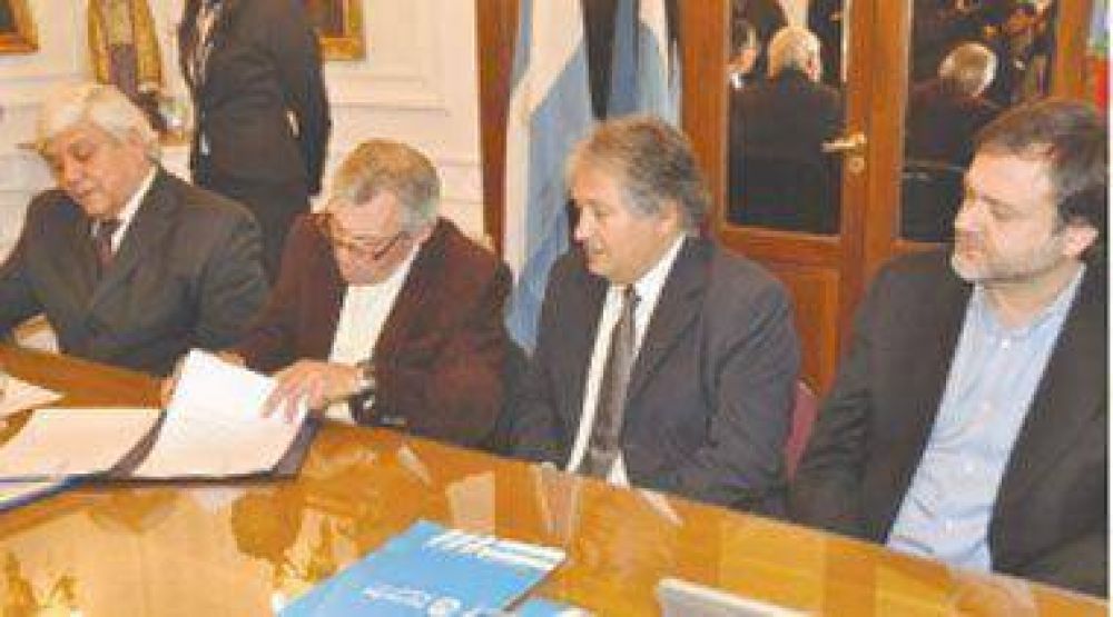 RTO: unifican el costo de la oblea para motos