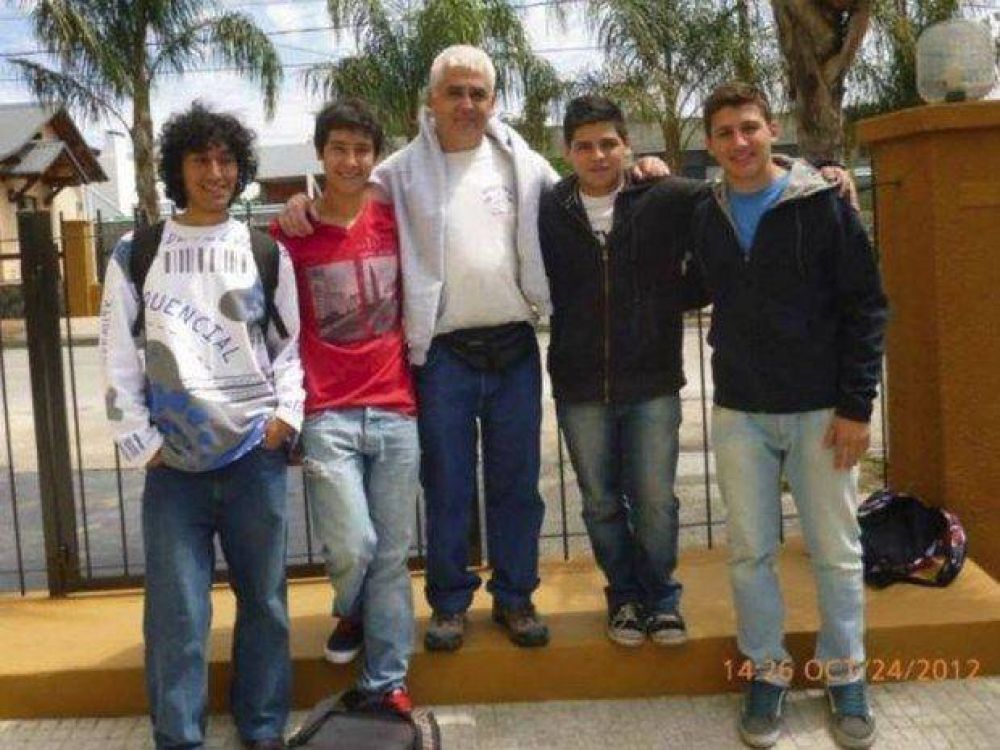 Salte�os premiados en la Olimp�ada de F�sica