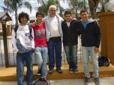 Salte�os premiados en la Olimp�ada de F�sica