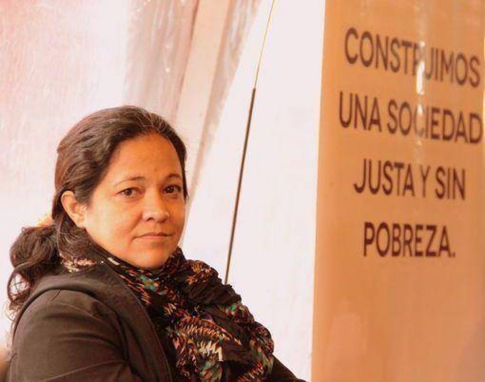 "No existe el espritu de cerrar radios", dijo Myriam Duarte, titular de AFSCA