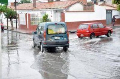 A causa de la lluvia se suspendi� la repavimentaci�n de avenida Belgrano