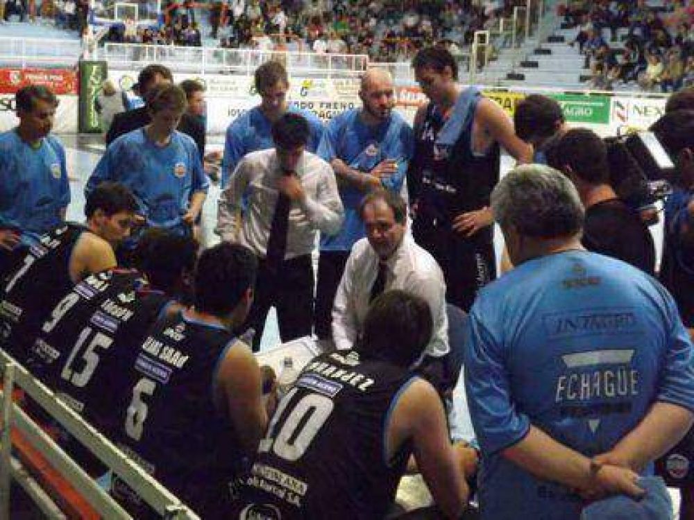 Echag�e y una dura derrota en su visita a Sport Club 