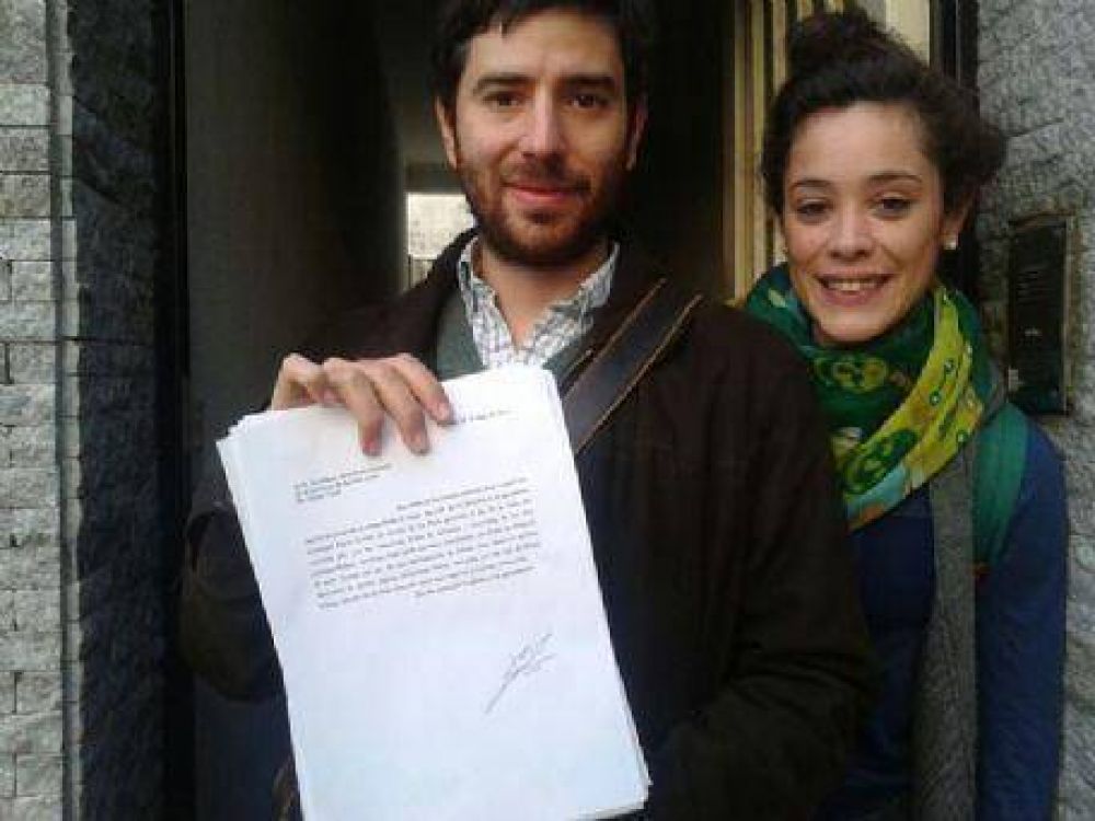 Leandro Amoretti: "Hay muchos grupos que est�n mirando con atenci�n el crecimiento de esta nueva izquierda"