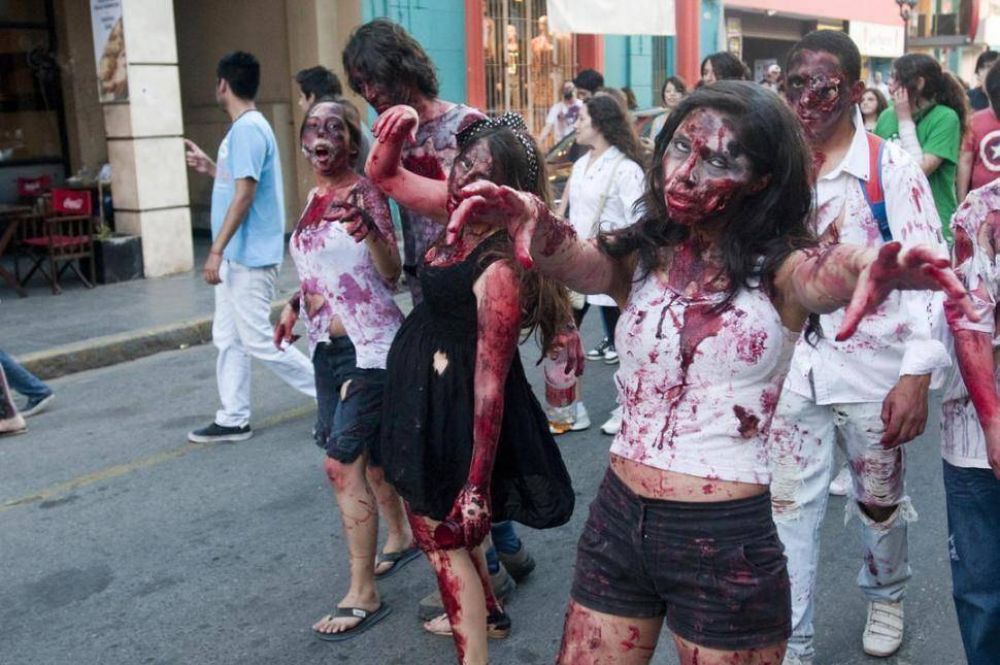 Los muertos en vida coparon el centro