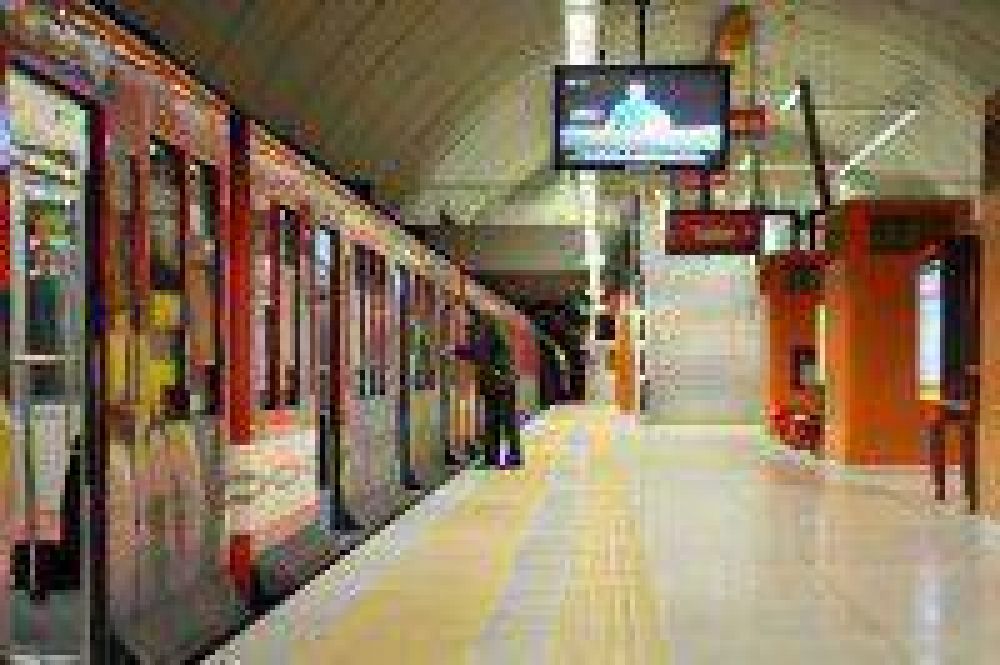 "El gobierno de Macri infl� los costos para aumentar el subte"