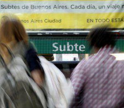 "El 70% de los que viajan en subte toma un caf� al d�a y puede pagar la nueva tarifa"