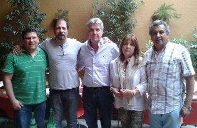 Cuatro concejales del massismo anunciaron la conformaci�n de su bloque en el Concejo de Tres de Febrero