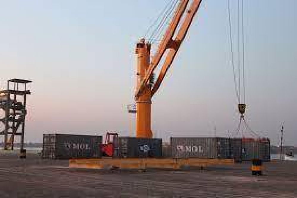 Gerente de Unit�n "lament�" medida que frena operaciones en el Puerto de Formosa