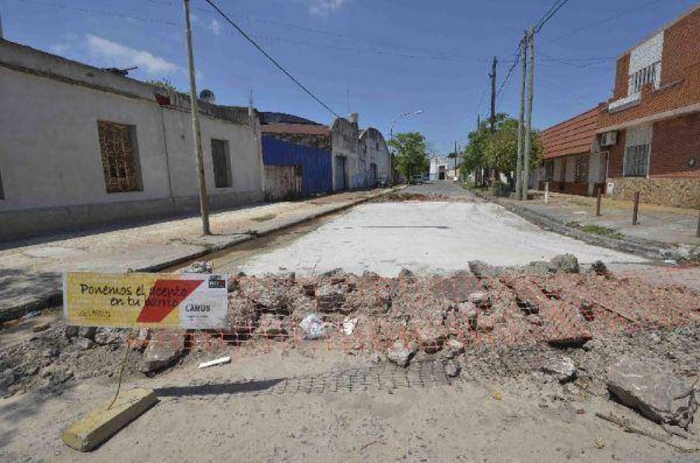 Lanus: Intensos trabajos en m�s calles en el distrito