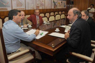 El gobernador se reuni� con el subsecretario de Puertos y V�as Navegables