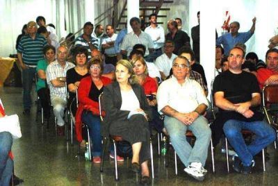 �No puede aspirar a nada la sociedad que no paga impuestos y evade obligaciones�