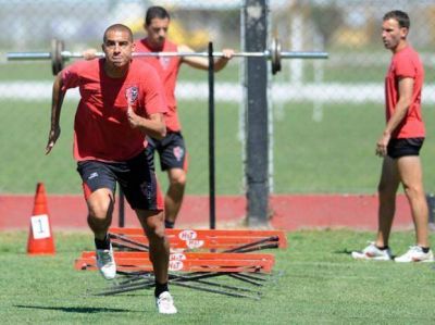 Newell's: Berti analiza incluir a Trezeguet desde el arranque en lugar de Mu�oz