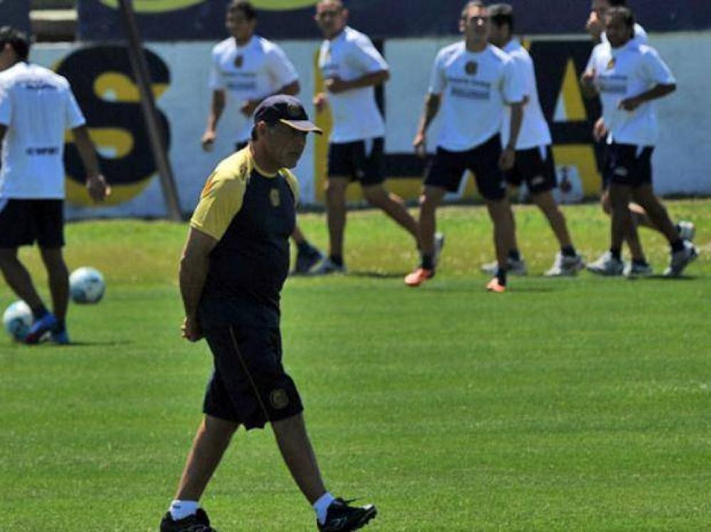 Central: Russo tiene disponible a Delgado, apostar�a por Magall�n y estudia variantes por Medina
