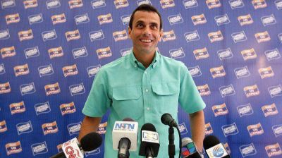 Capriles parti� rumbo al Vaticano para reunirse con el Papa