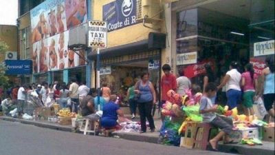 Vi�a present� un proyecto de ordenanza contra los ambulantes