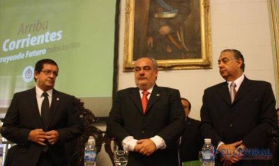 Colombi envi� el proyecto que propone 12 ministerios para su nueva gesti�n
