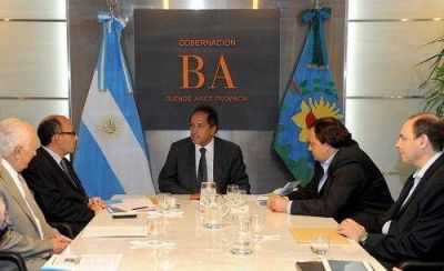 El gobernador present� sistema para mejorar la eficiencia de programas sociales