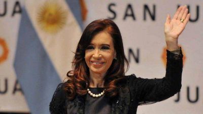 Cristina Kirchner podr�a reaparecer "el 9 o 10 de noviembre"
