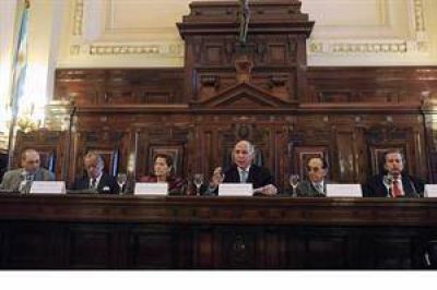 La Corte Suprema rechaz� el pedido de la oposici�n para suspender la Ley de Medios