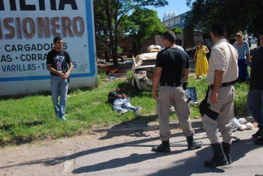 Asaltaron una despensa y fueron detenidos
