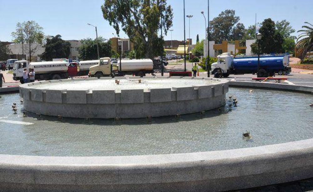 Larraaga avanzar con la estatizacin del servicio de riego de calles de Santa Rosa