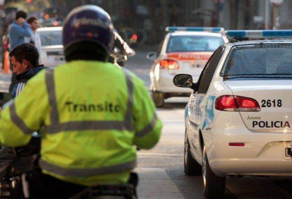 Polic�a municipal: �Qu� dicen los intendentes ?