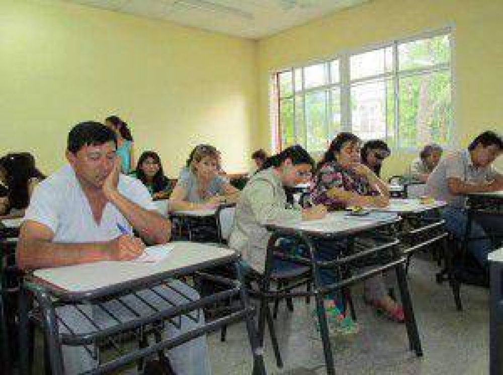 Encuentro de directores y coordinadores de escuelas secundarias Intercultural Biling�e