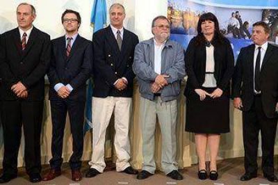 SIN LA PRESENCIA DEL FPV, EL PJ Y LA UCR; JURARON LOS NUEVOS MINISTROS DE BUZZI