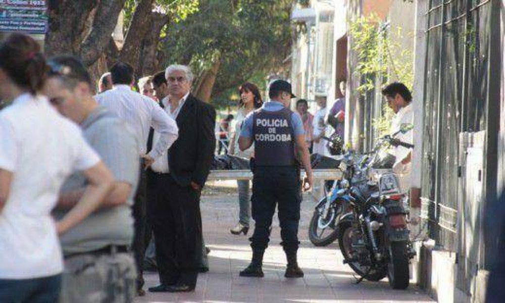 Efectivo del Eter asesin� a sus hijos y se suicid�