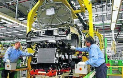La fabricaci�n de autos en C�rdoba vuelve a �echar humo�