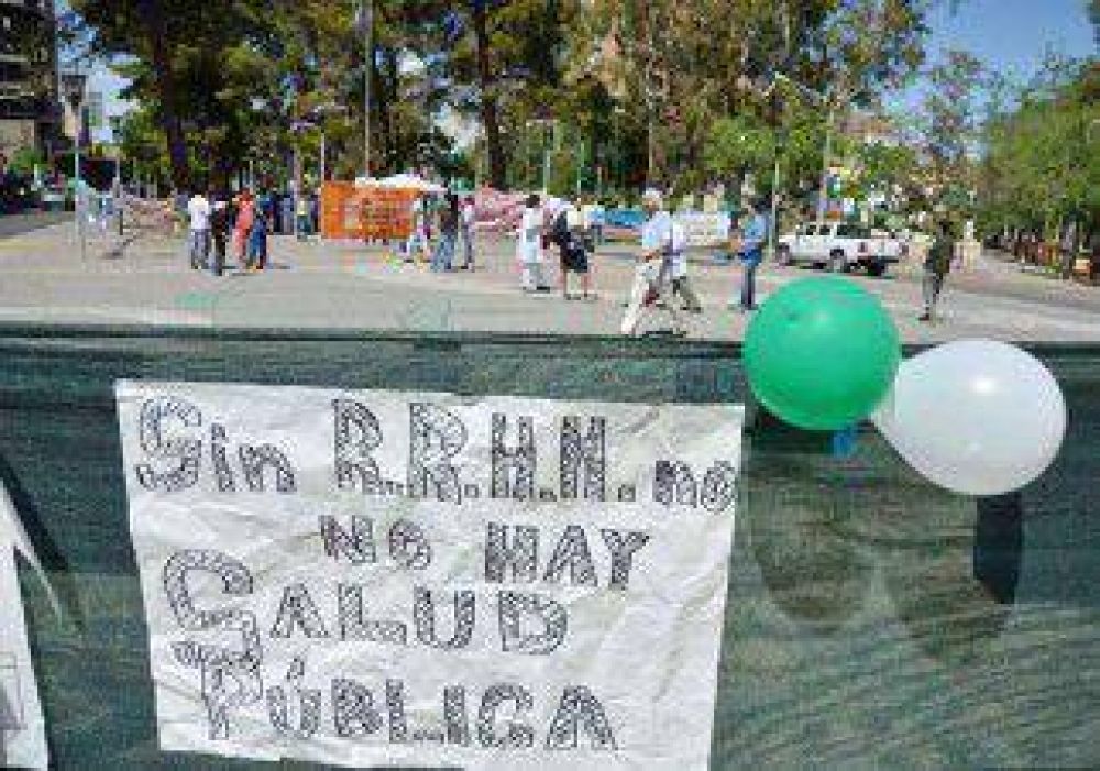 Nuevas renuncias en Salud complican el normal funcionamiento del sistema 
