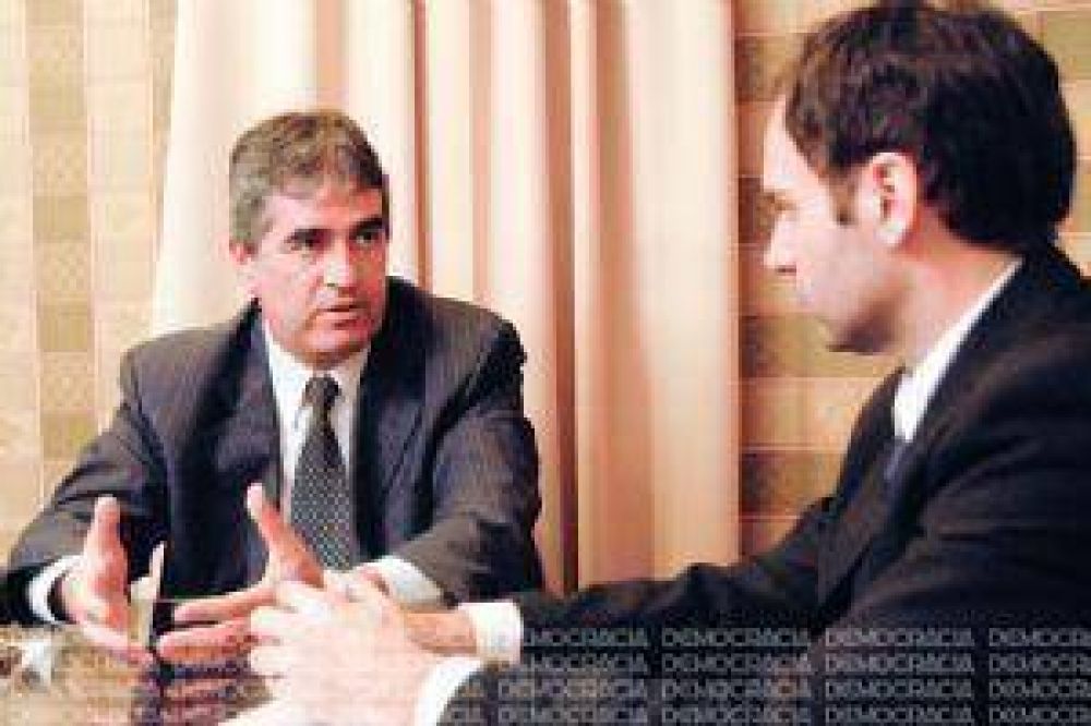 Andr�s Rosa: �No hay d�nde contener a los menores que cometen delitos�