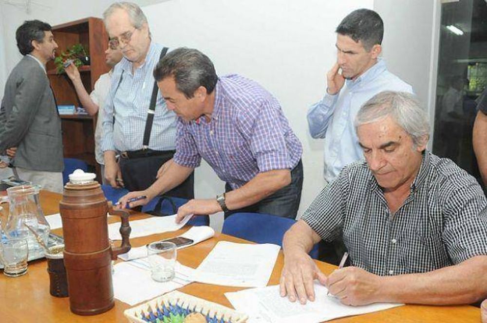 Nuevo cuarto intermedio en la audiencia de mediaci�n por el transporte