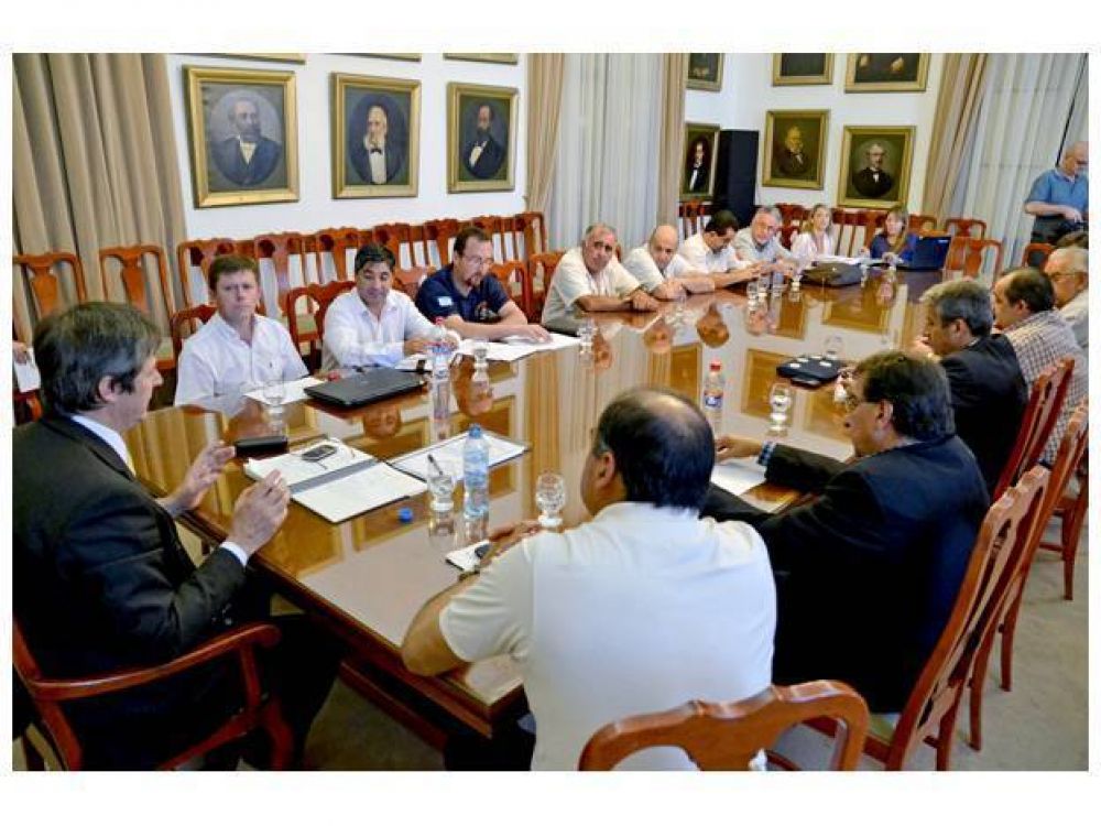 El gobierno present� propuestas ante los planteos de Bomberos Voluntarios