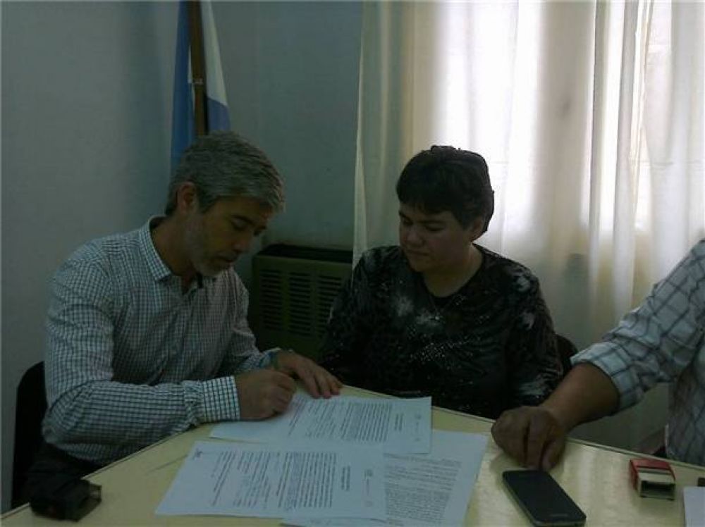 Se realiz� la apertura de sobres para la remodelaci�n de una escuela de Pirovano